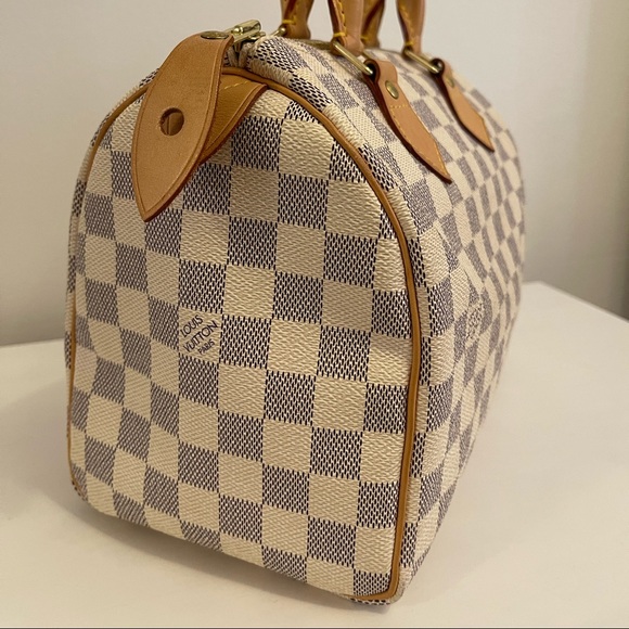 [SOLD] Authentic Louis Vuitton Speedy 25 - Picture 2 of 10